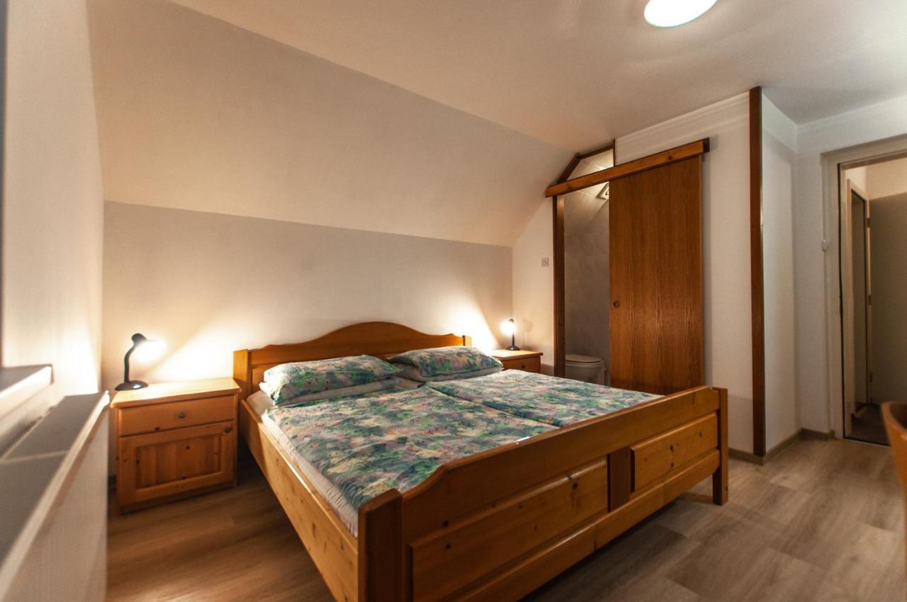 Apartment Ticar ボーヒニ エクステリア 写真